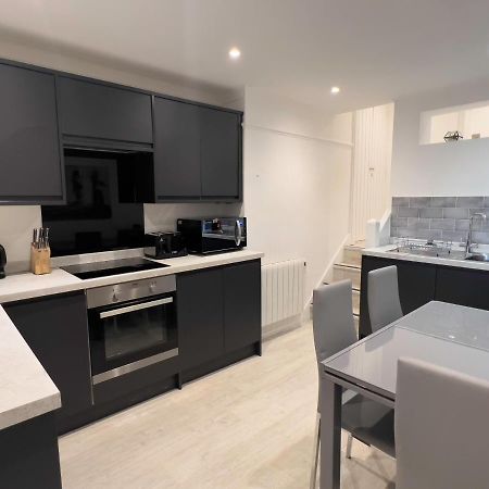 The Dragon Pad Boutique Apartment Royal Tunbridge Wells Exterior photo